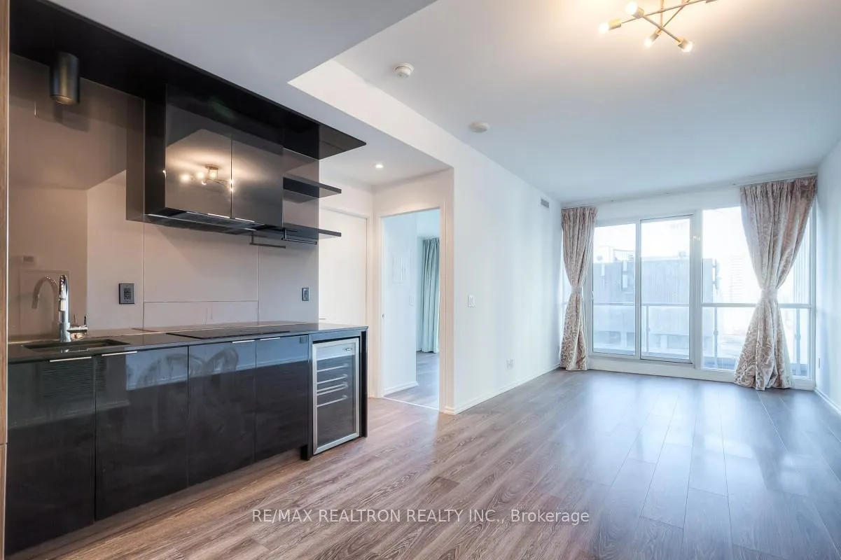 Photo 3 of Unit 1416, 70 Temperance Street, Toronto, Bay Street Corridor — HOMEH