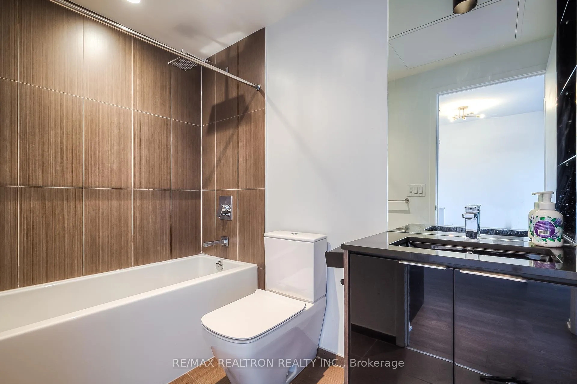 Photo 13 of Unit 1416, 70 Temperance Street, Toronto, Bay Street Corridor — HOMEH