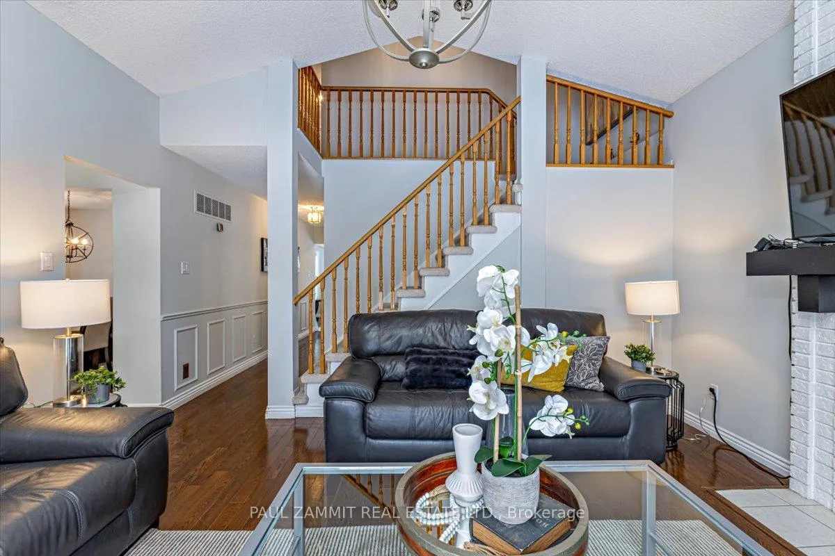 Photo 15 of 153 Willowbrook Road, Markham, Aileen-Willowbrook — HOMEH