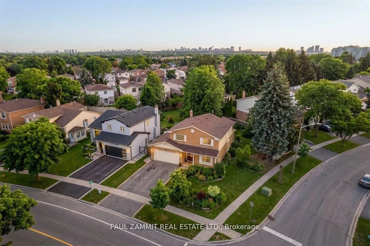 Photo 33 of 153 Willowbrook Road, Markham, Aileen-Willowbrook — HOMEH