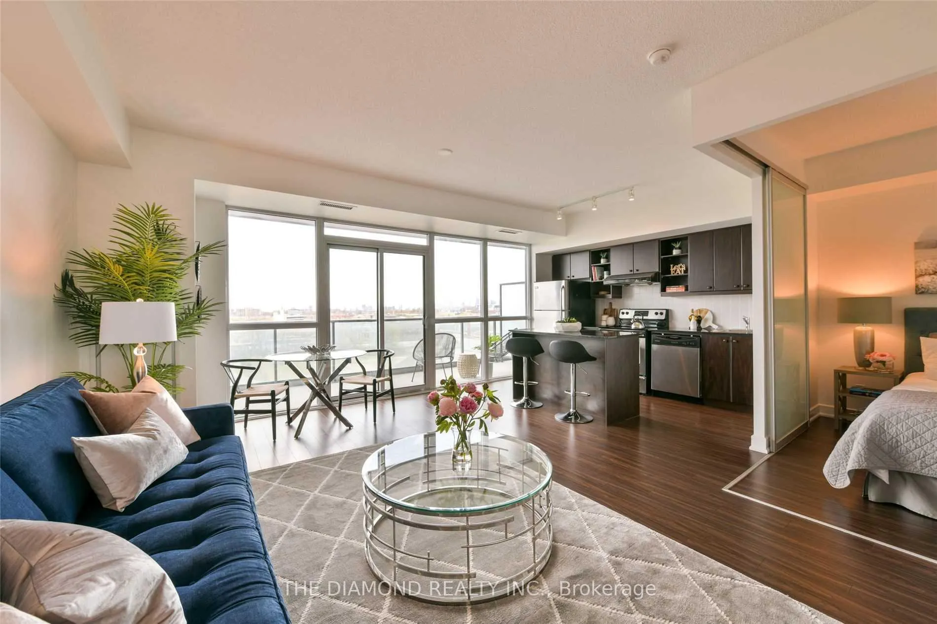 Photo 2 of Unit 826, 35 Brian Peck Crescent, Toronto, Thorncliffe Park — HOMEH