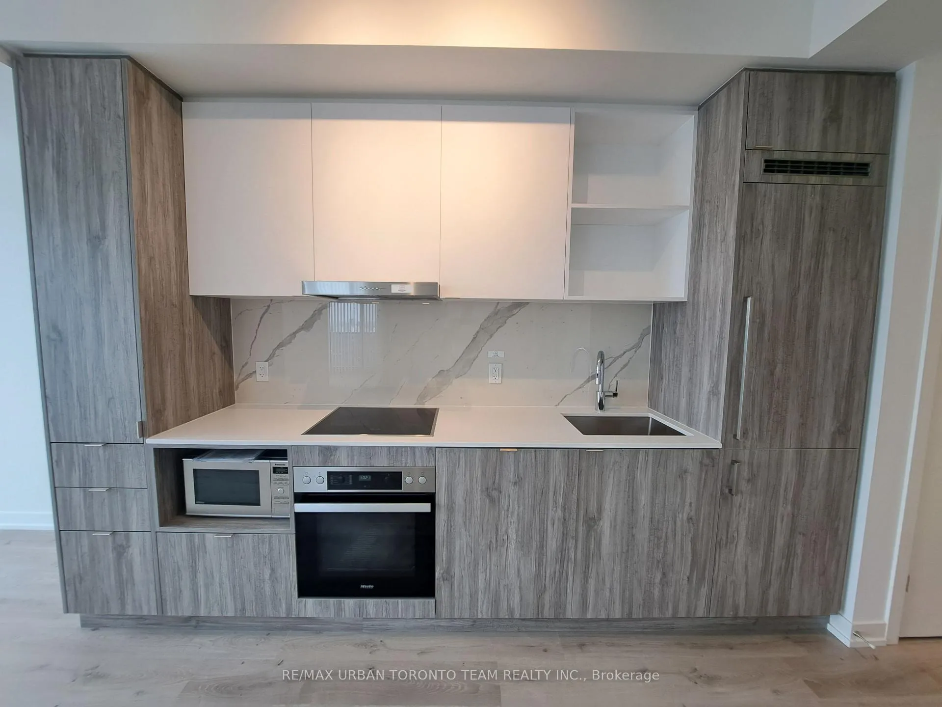 Photo 5 of Unit 5803, 138 Downes Street, Toronto, Waterfront Communities — HOMEH