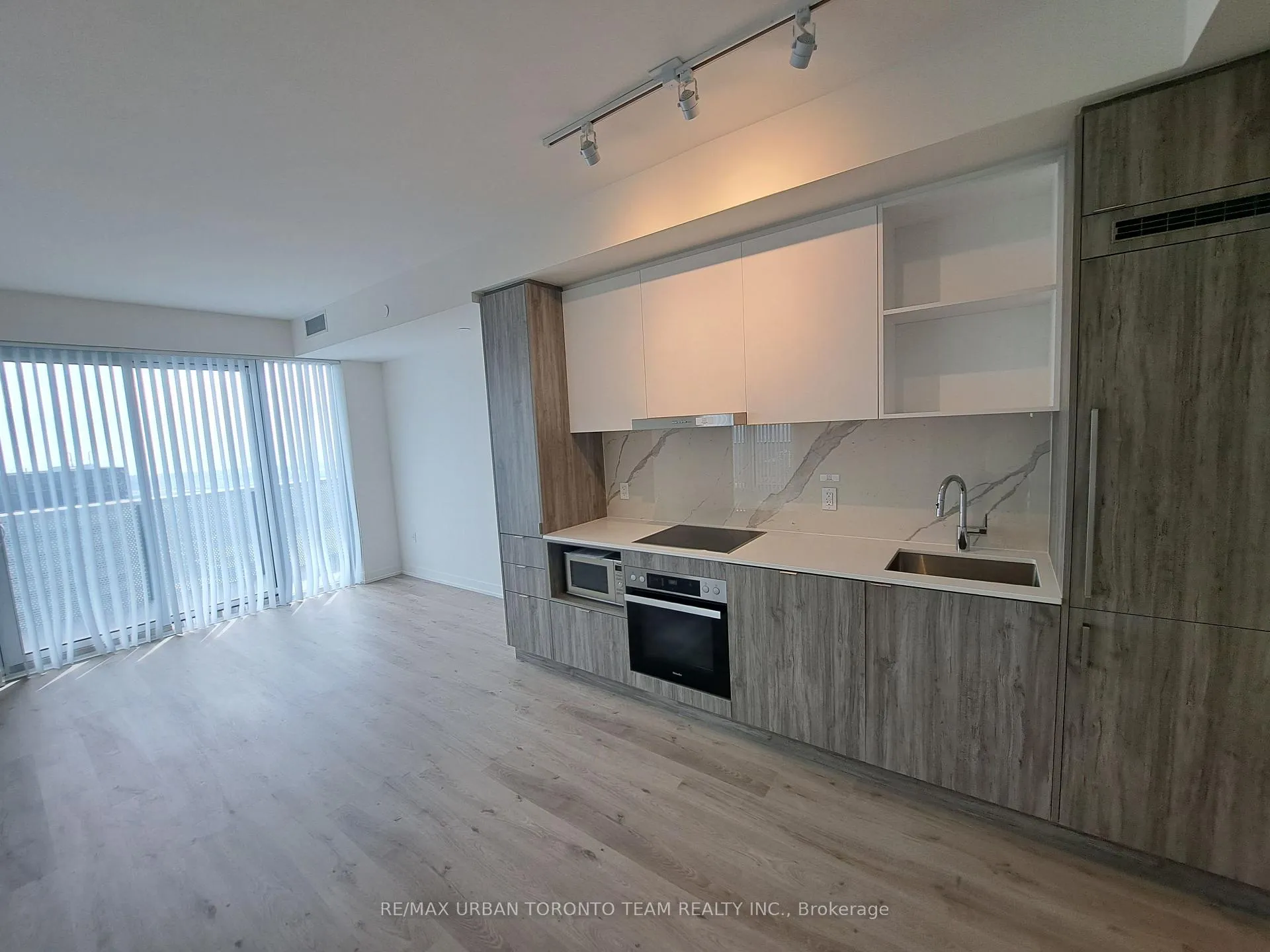 Photo 6 of Unit 5803, 138 Downes Street, Toronto, Waterfront Communities — HOMEH