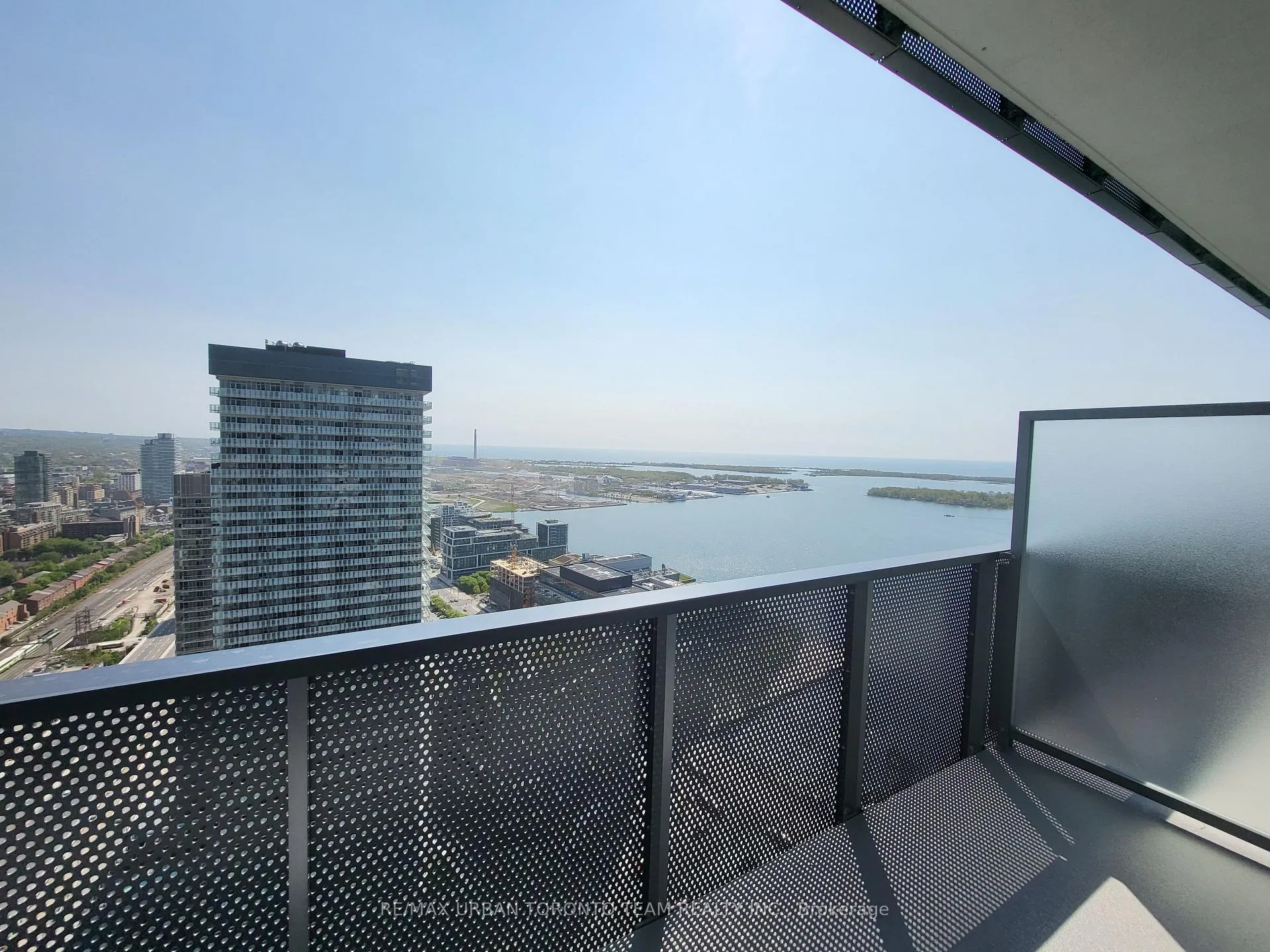 Photo 10 of Unit 5803, 138 Downes Street, Toronto, Waterfront Communities — HOMEH