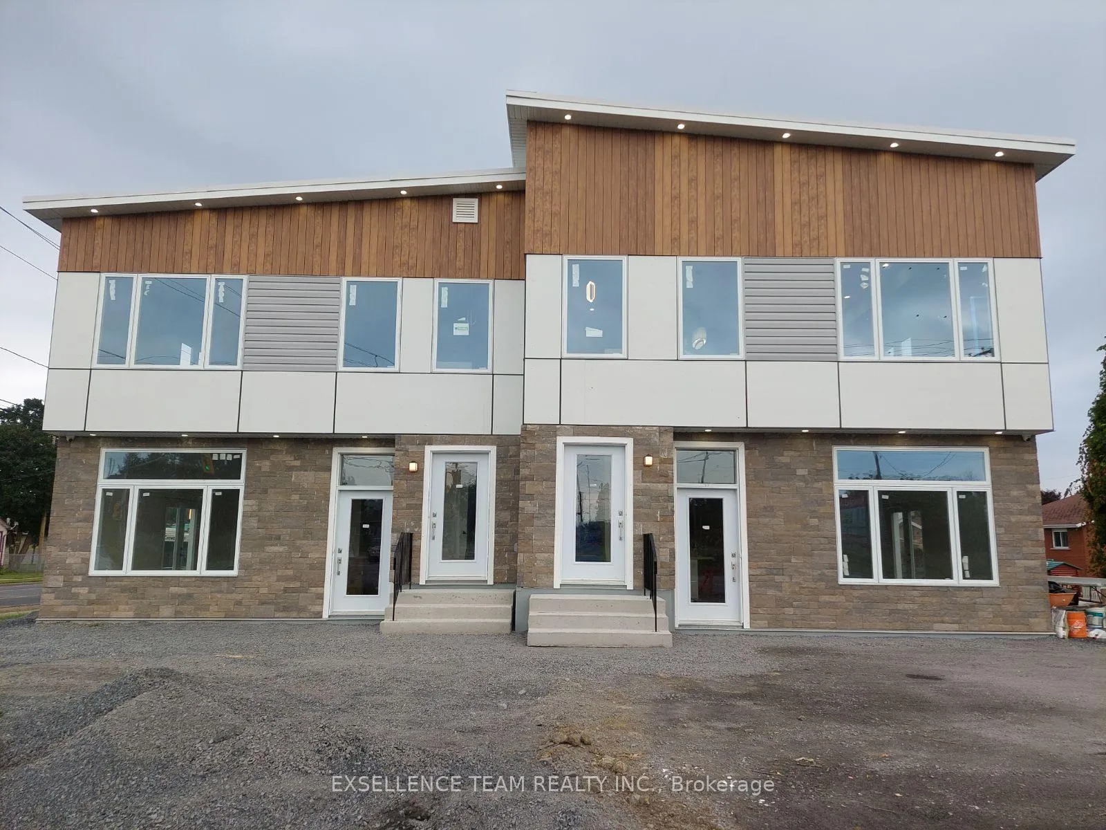 Photo 1 of 600 10th Street E, Cornwall — HOMEH