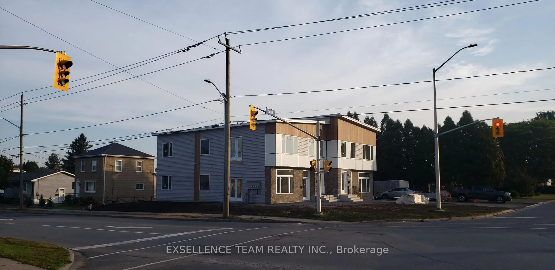 Photo 2 of 600 10th Street E, Cornwall — HOMEH