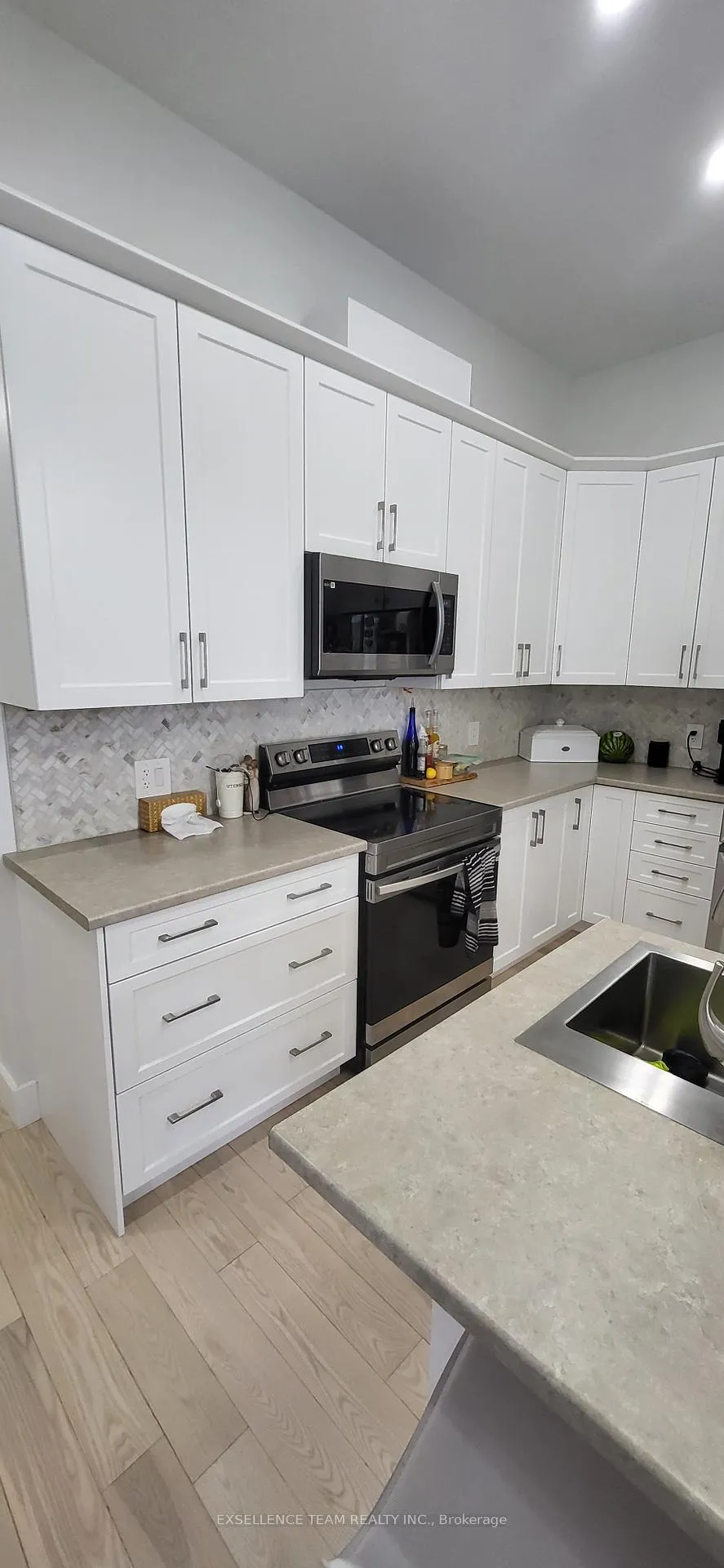 Photo 4 of 600 10th Street E, Cornwall — HOMEH