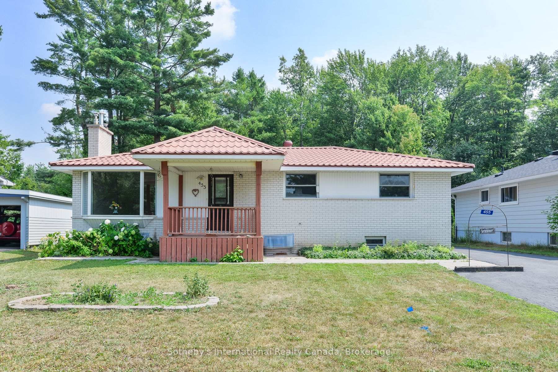 Photo 1 of 455 Fairview Drive, Gravenhurst, Muskoka (S) — HOMEH