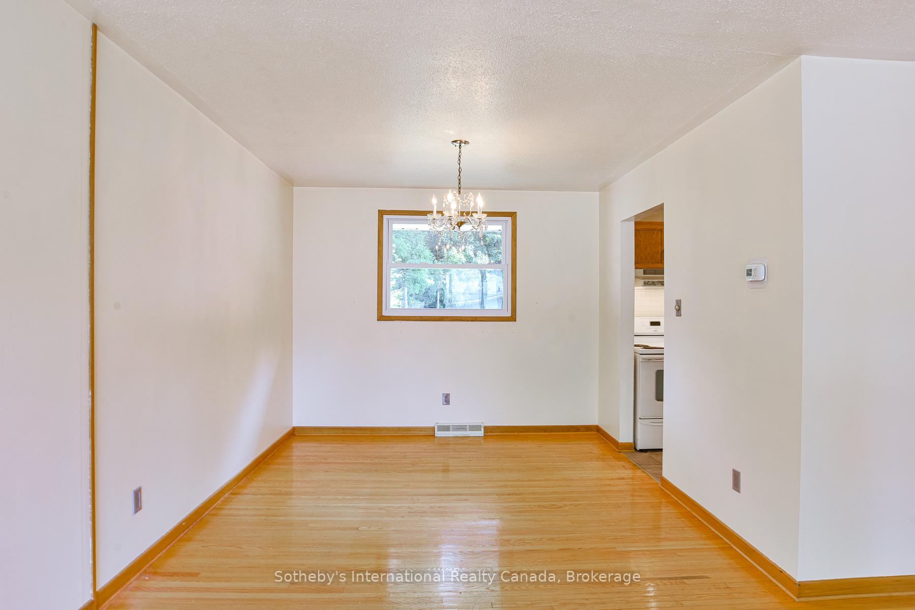 Photo 6 of 455 Fairview Drive, Gravenhurst, Muskoka (S) — HOMEH