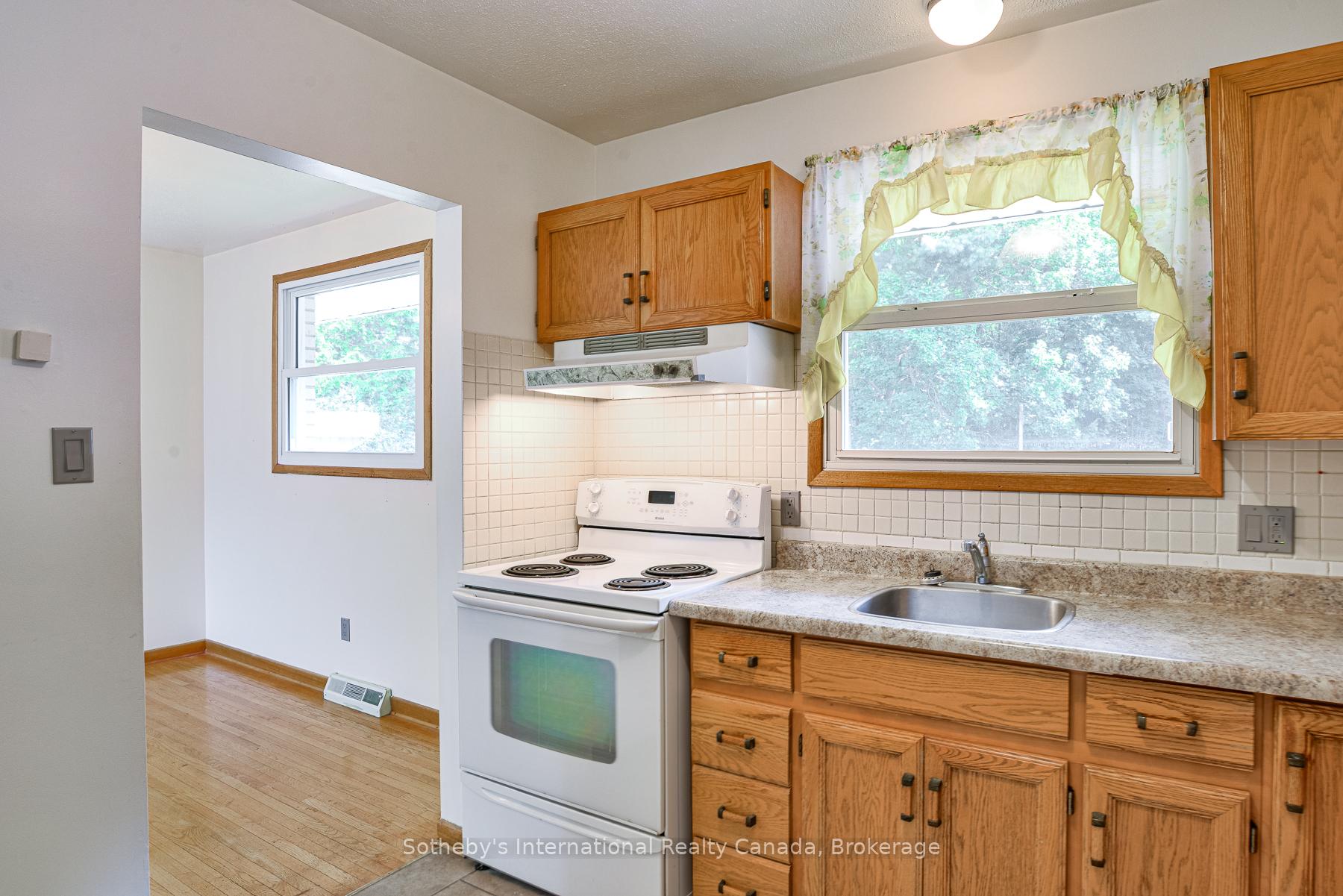 Photo 9 of 455 Fairview Drive, Gravenhurst, Muskoka (S) — HOMEH