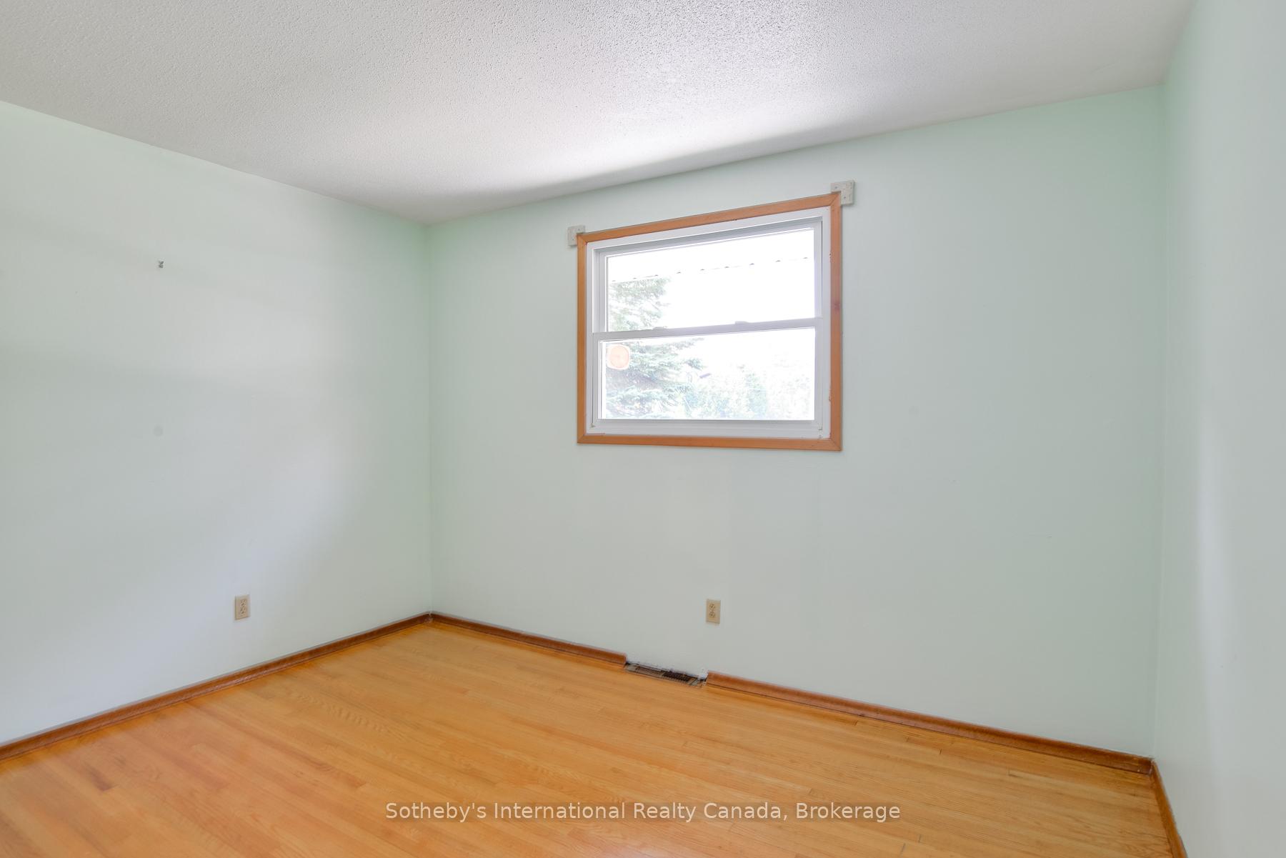 Photo 11 of 455 Fairview Drive, Gravenhurst, Muskoka (S) — HOMEH