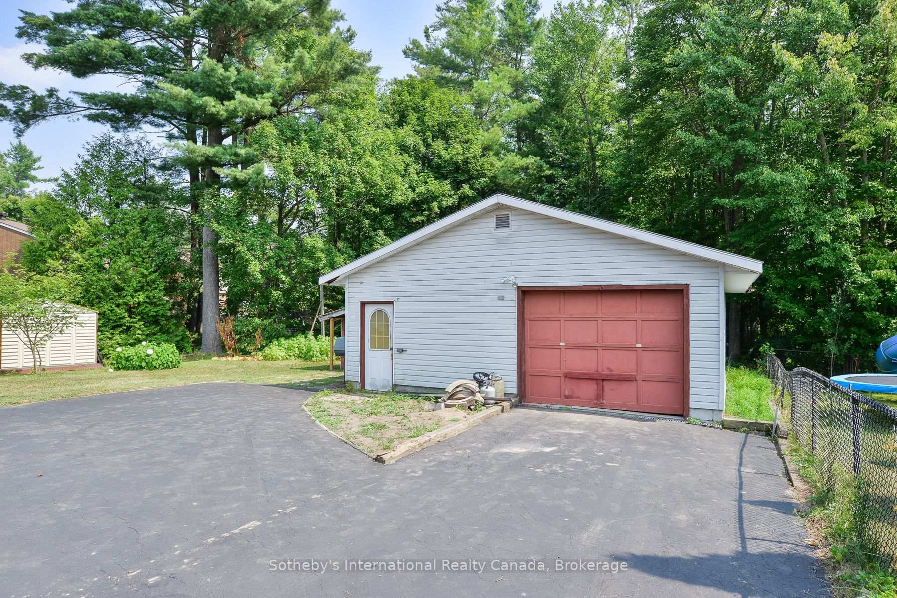 Photo 20 of 455 Fairview Drive, Gravenhurst, Muskoka (S) — HOMEH