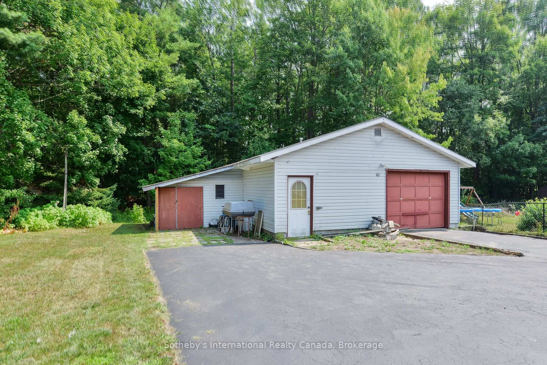 Photo 21 of 455 Fairview Drive, Gravenhurst, Muskoka (S) — HOMEH