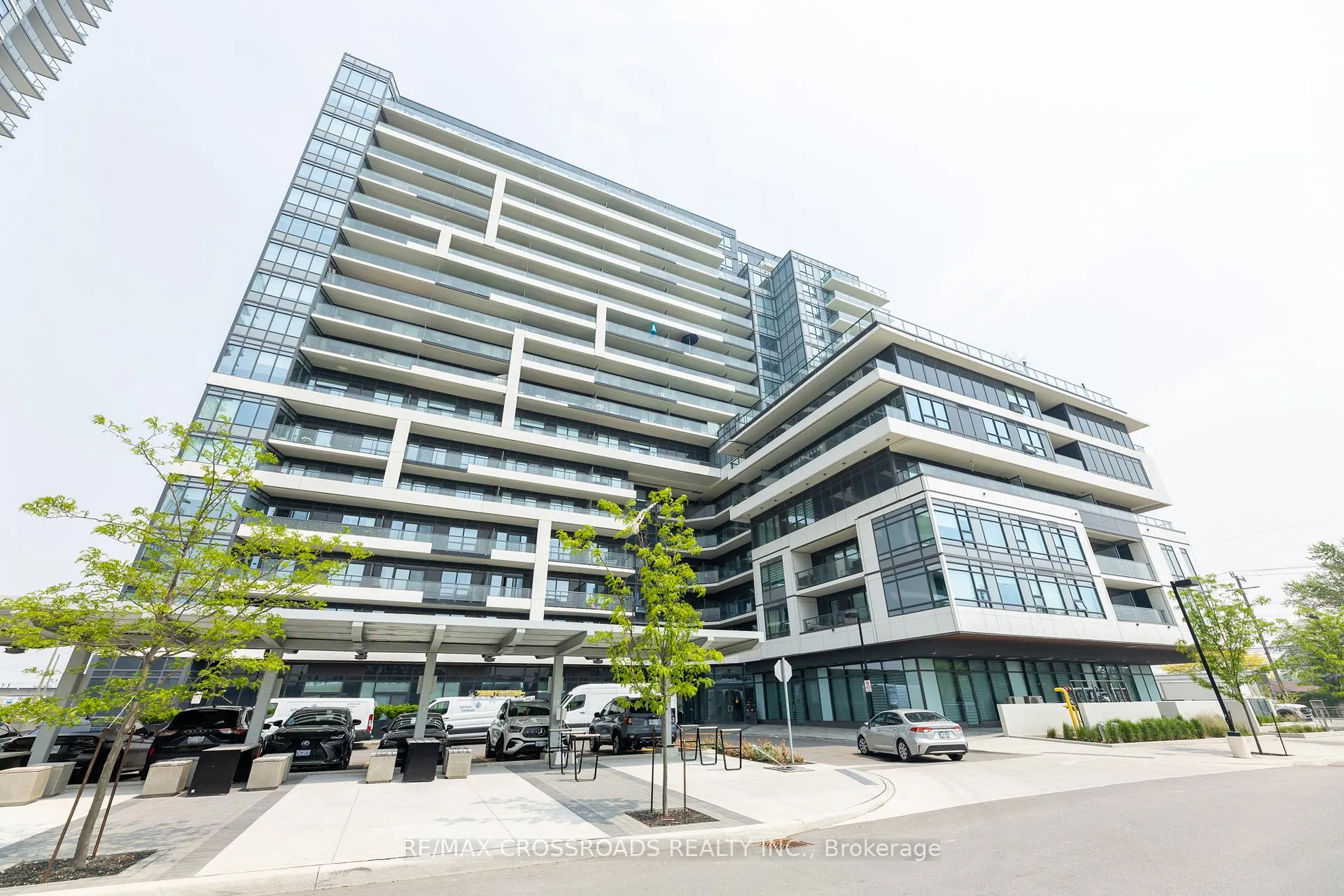 Front of Unit 1701, 1480 Bayly Street