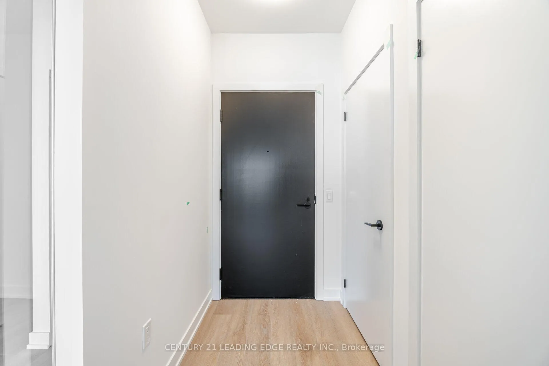Photo 4 of Unit 3107, 117 Broadway Avenue, Toronto, Mount Pleasant West — HOMEH