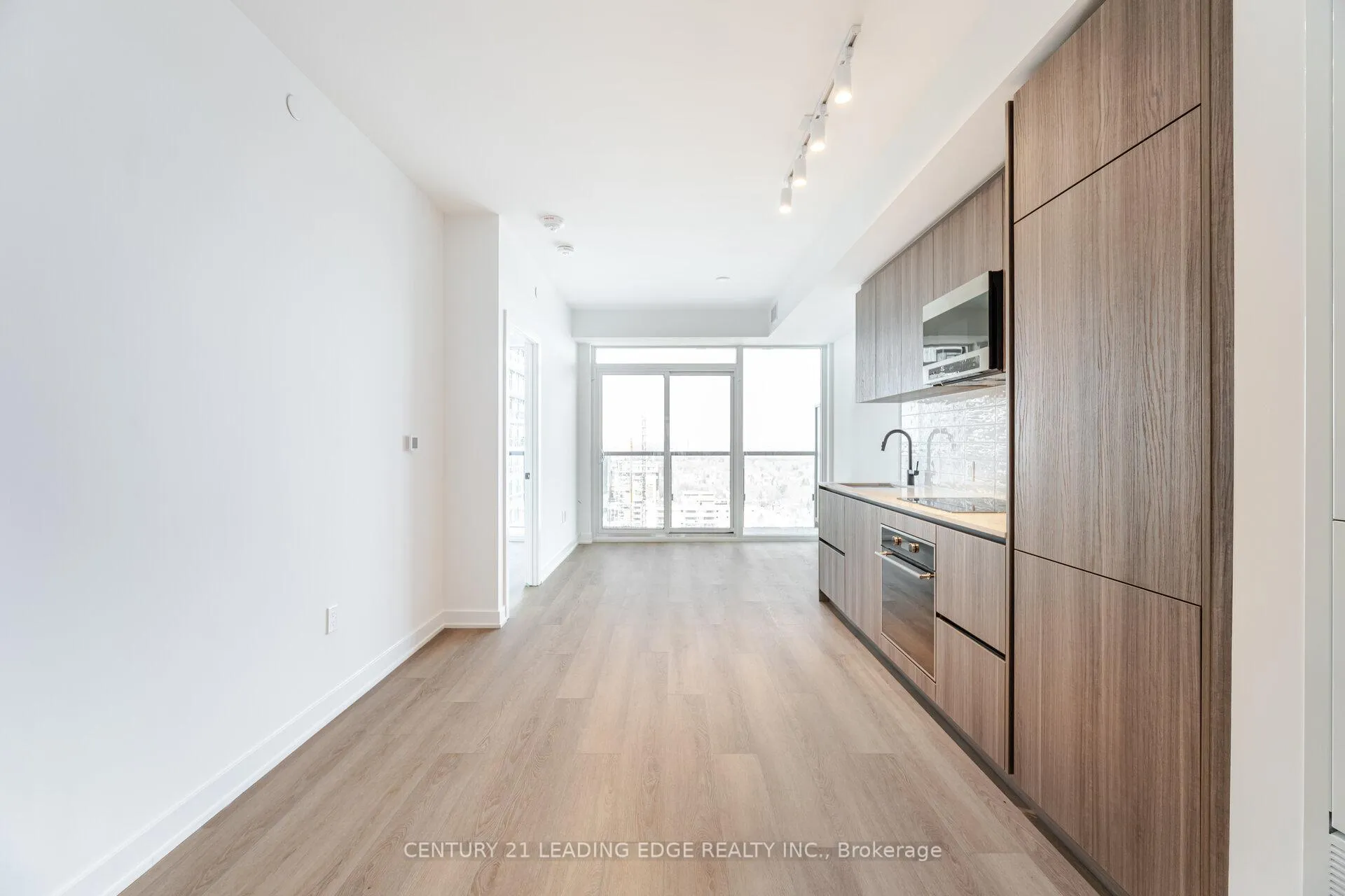 Photo 7 of Unit 3107, 117 Broadway Avenue, Toronto, Mount Pleasant West — HOMEH