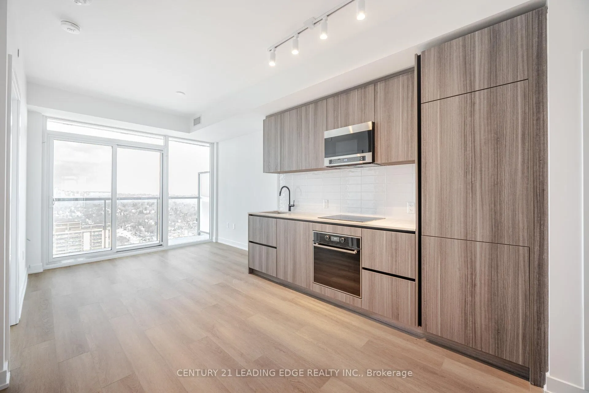 Photo 8 of Unit 3107, 117 Broadway Avenue, Toronto, Mount Pleasant West — HOMEH