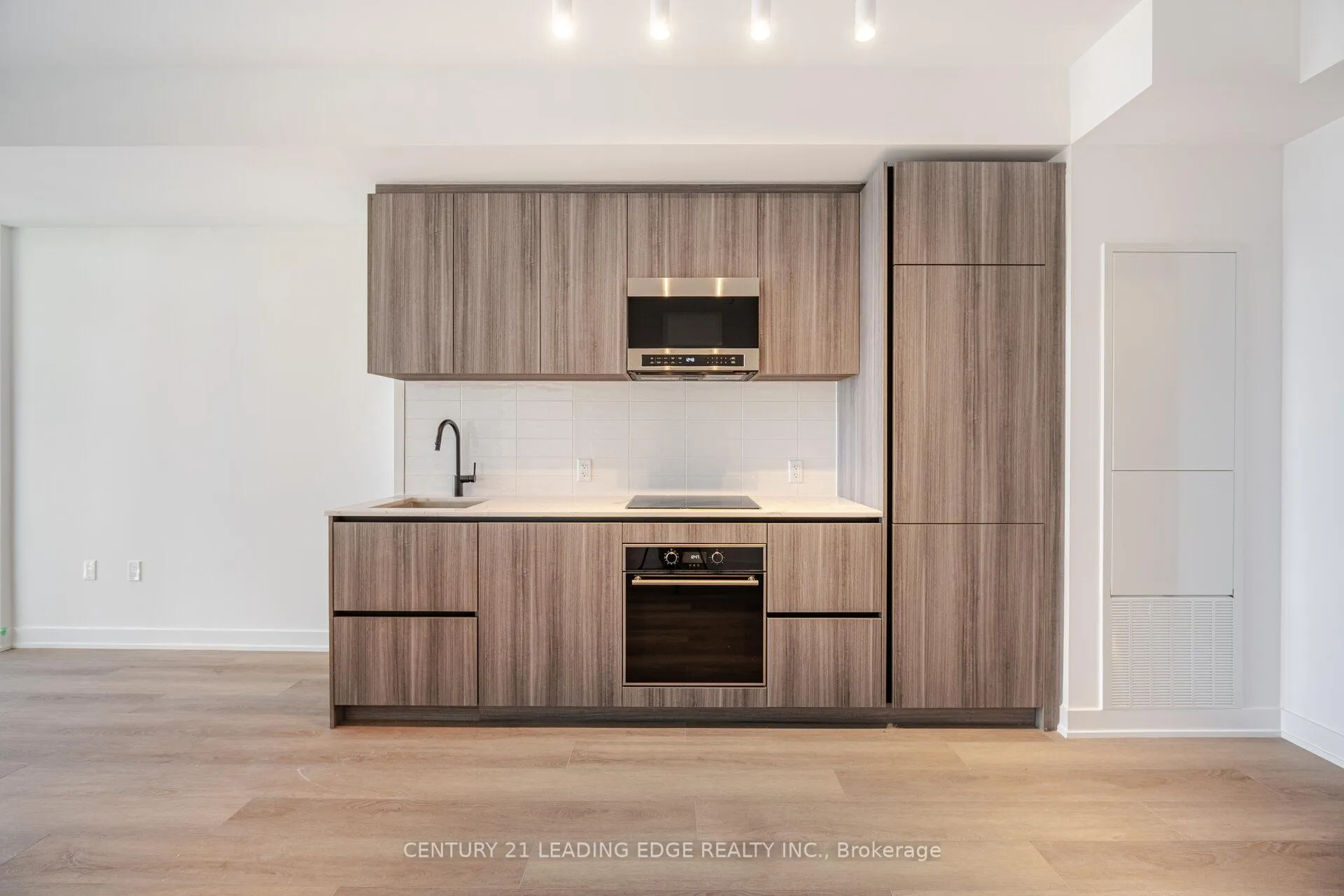 Photo 9 of Unit 3107, 117 Broadway Avenue, Toronto, Mount Pleasant West — HOMEH