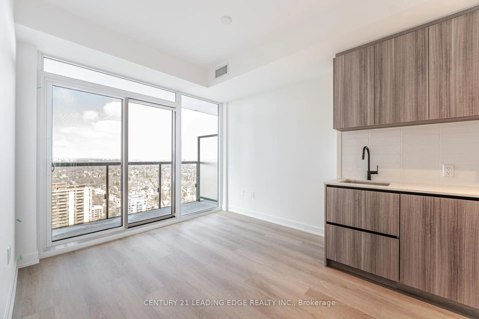 Photo 13 of Unit 3107, 117 Broadway Avenue, Toronto, Mount Pleasant West — HOMEH