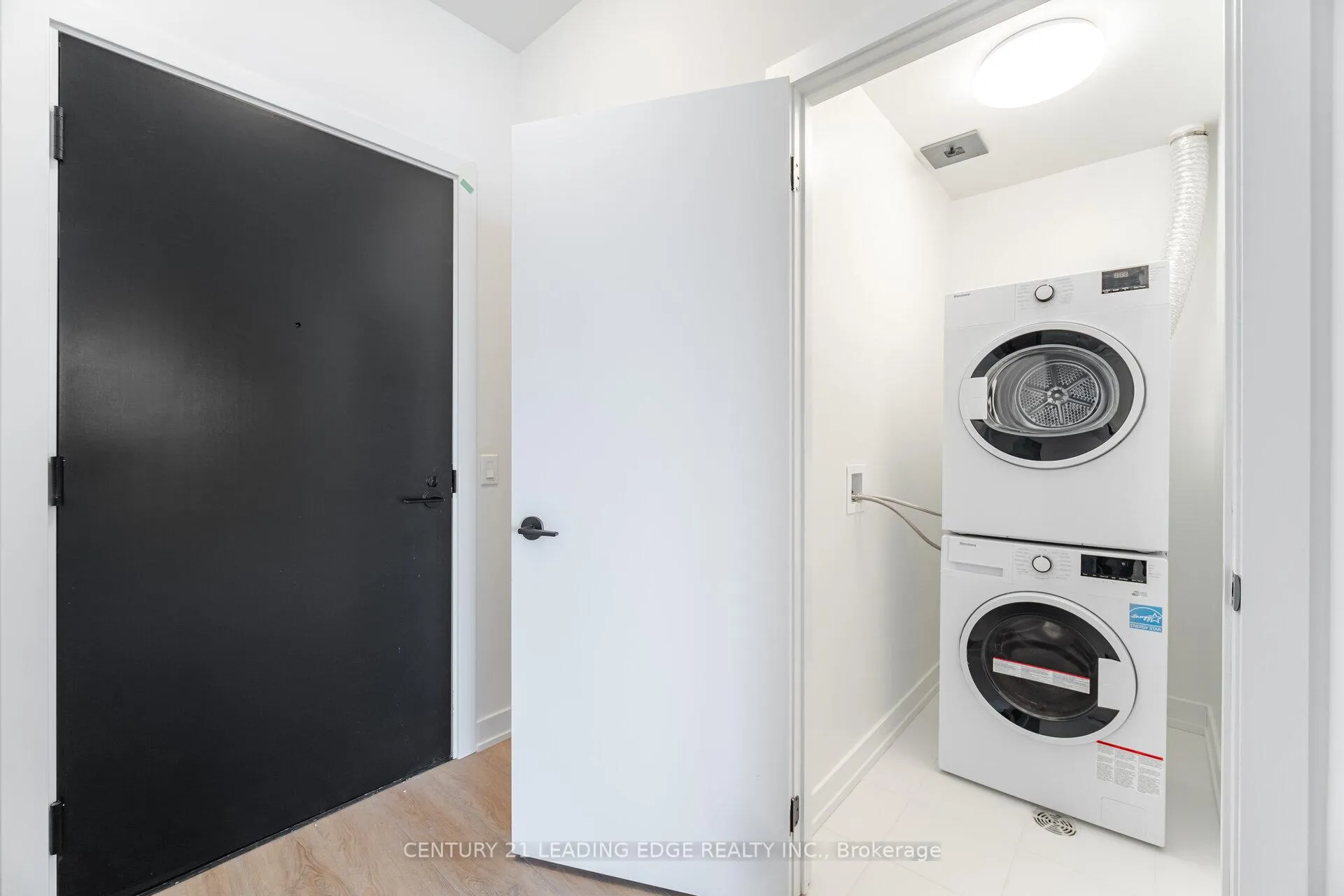 Photo 25 of Unit 3107, 117 Broadway Avenue, Toronto, Mount Pleasant West — HOMEH