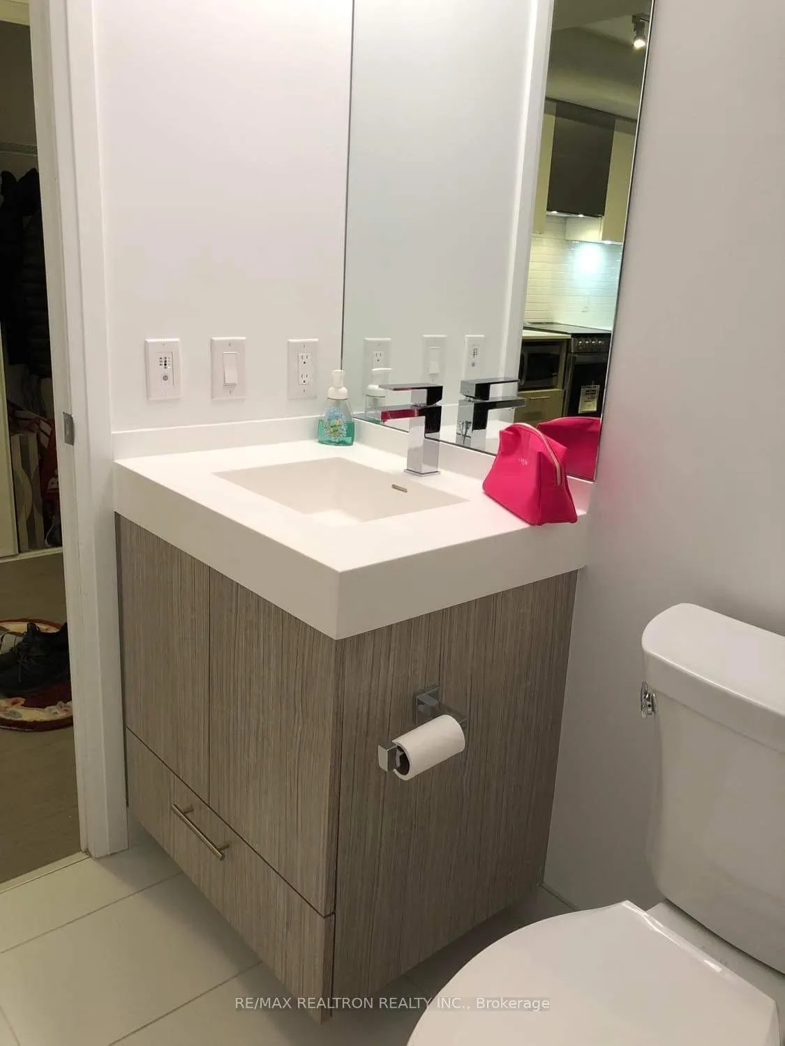 Photo 3 of Unit 1829, 251 Jarvis Street, Toronto, Moss Park — HOMEH