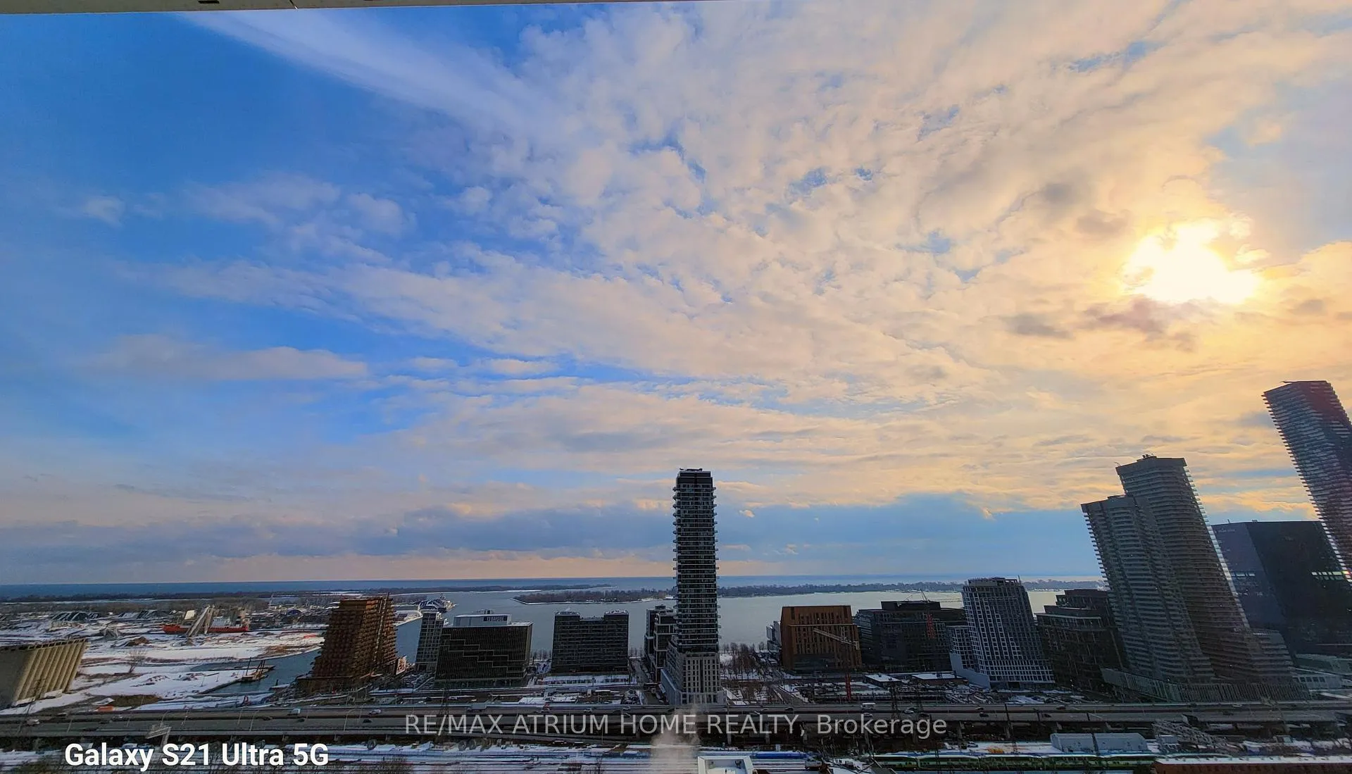 Photo 1 of Unit 2508E, 70 Princess Street, Toronto, Waterfront Communities — HOMEH