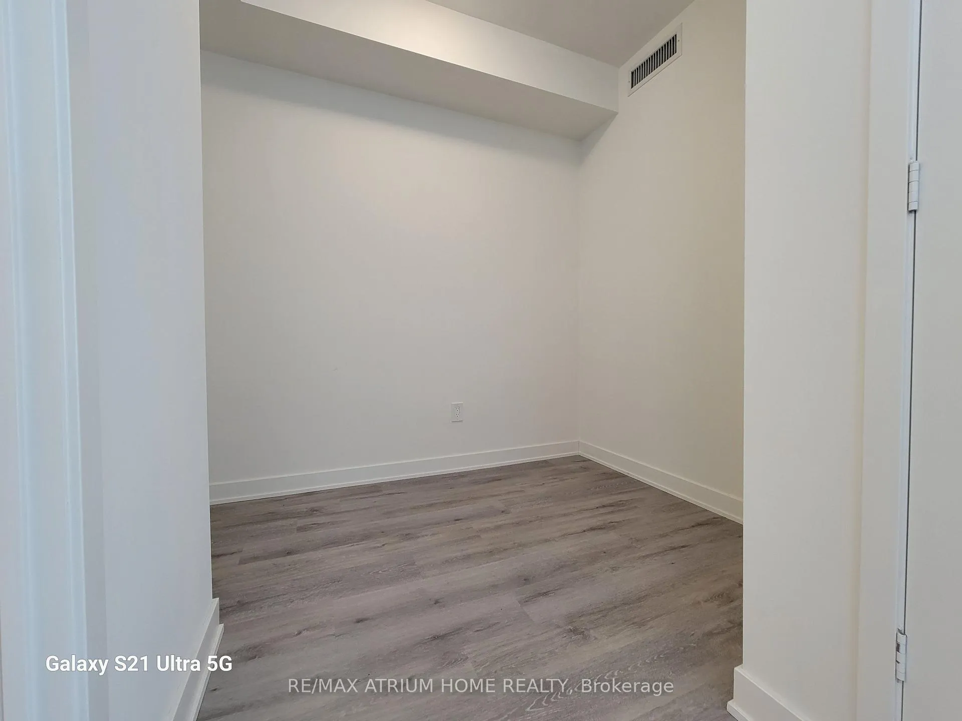 Photo 13 of Unit 2508E, 70 Princess Street, Toronto, Waterfront Communities — HOMEH
