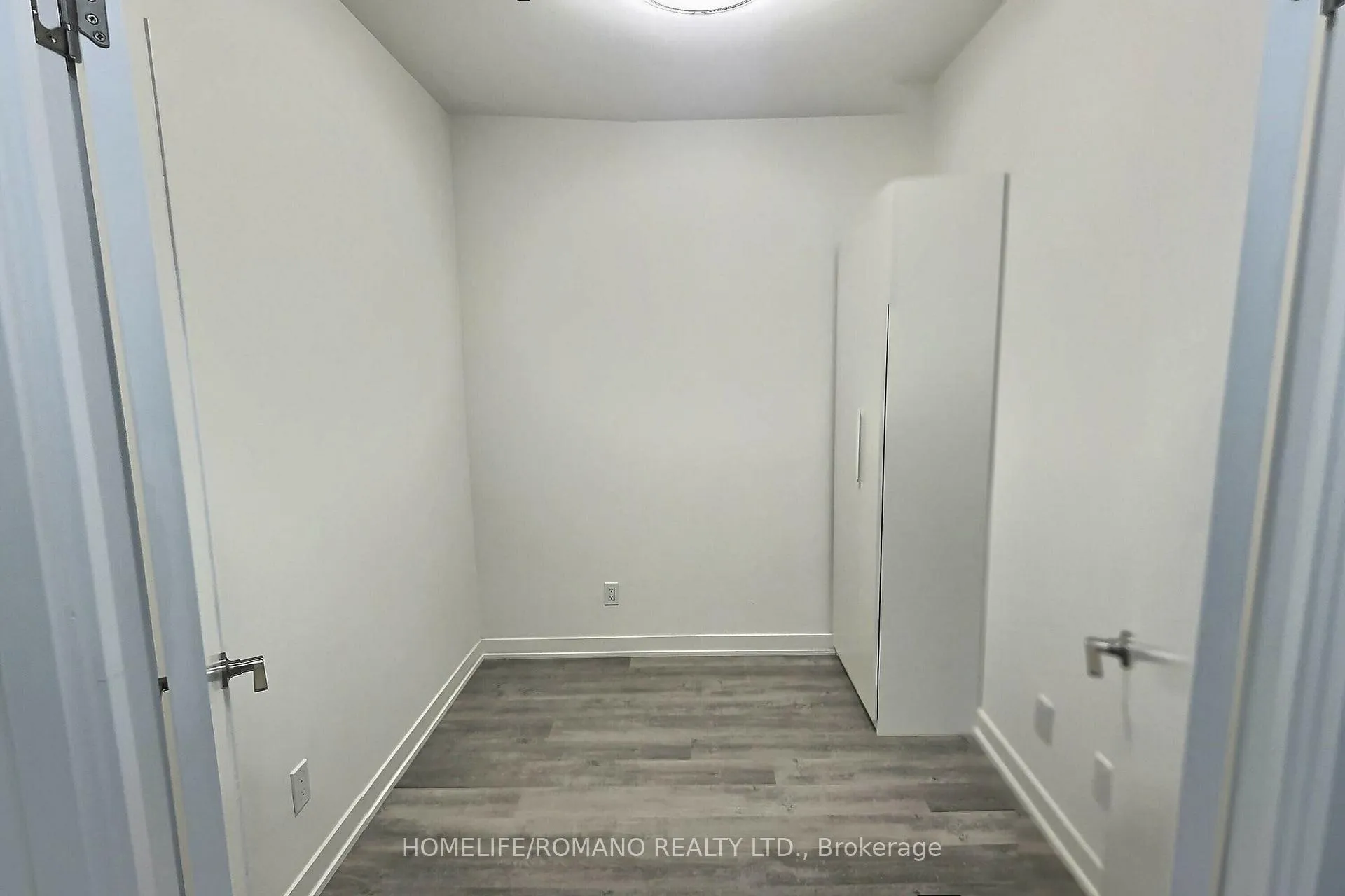 Photo 6 of Unit 916, 38 Simcoe Promenade, Markham, Unionville — HOMEH