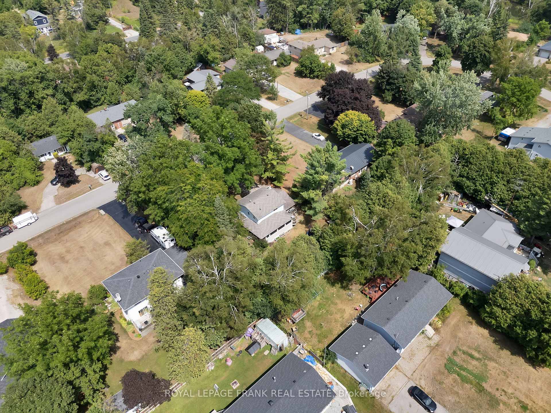 Photo 1 of 68 Brook Crescent, Georgina, Pefferlaw — HOMEH