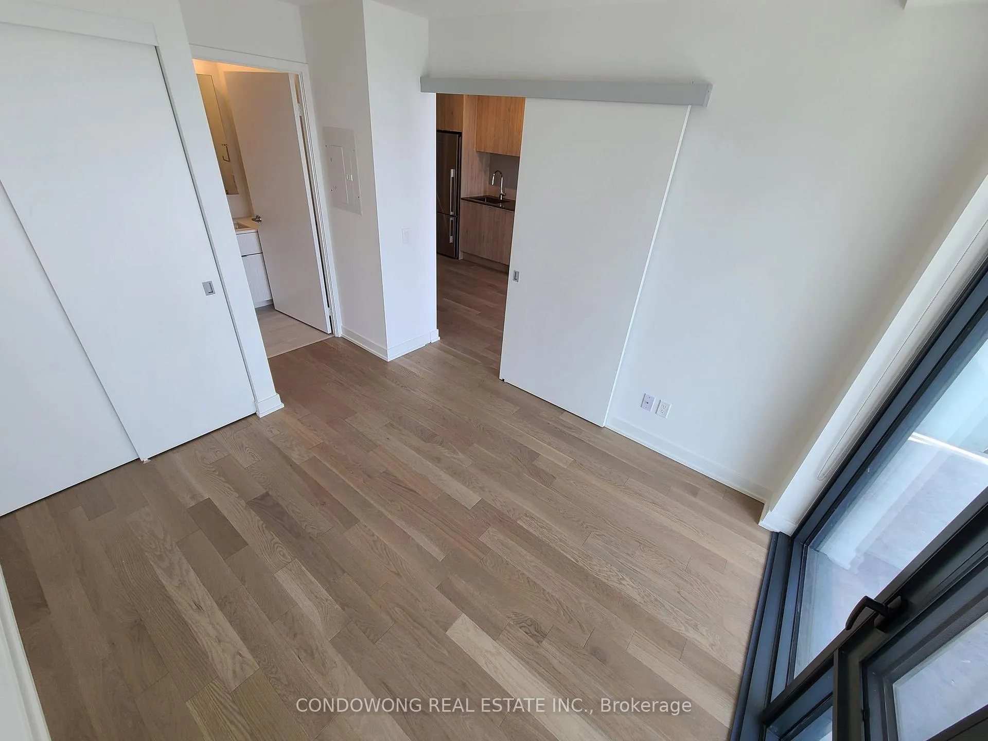 Photo 4 of Unit 2708, 25 Richmond Street E, Toronto, Church-Yonge Corridor — HOMEH