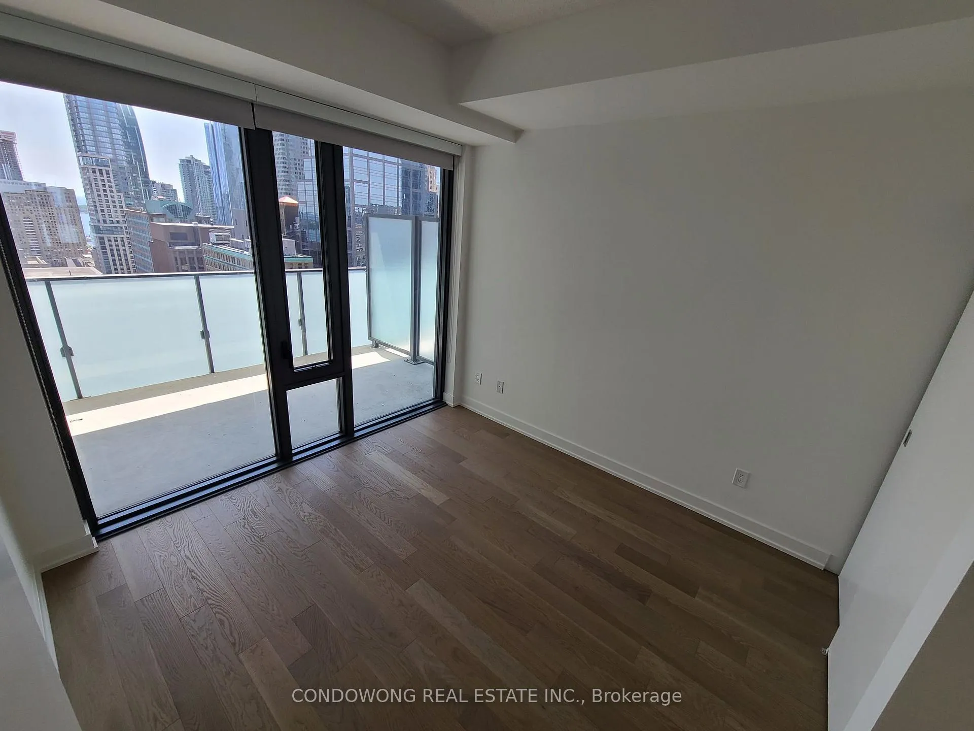 Photo 5 of Unit 2708, 25 Richmond Street E, Toronto, Church-Yonge Corridor — HOMEH