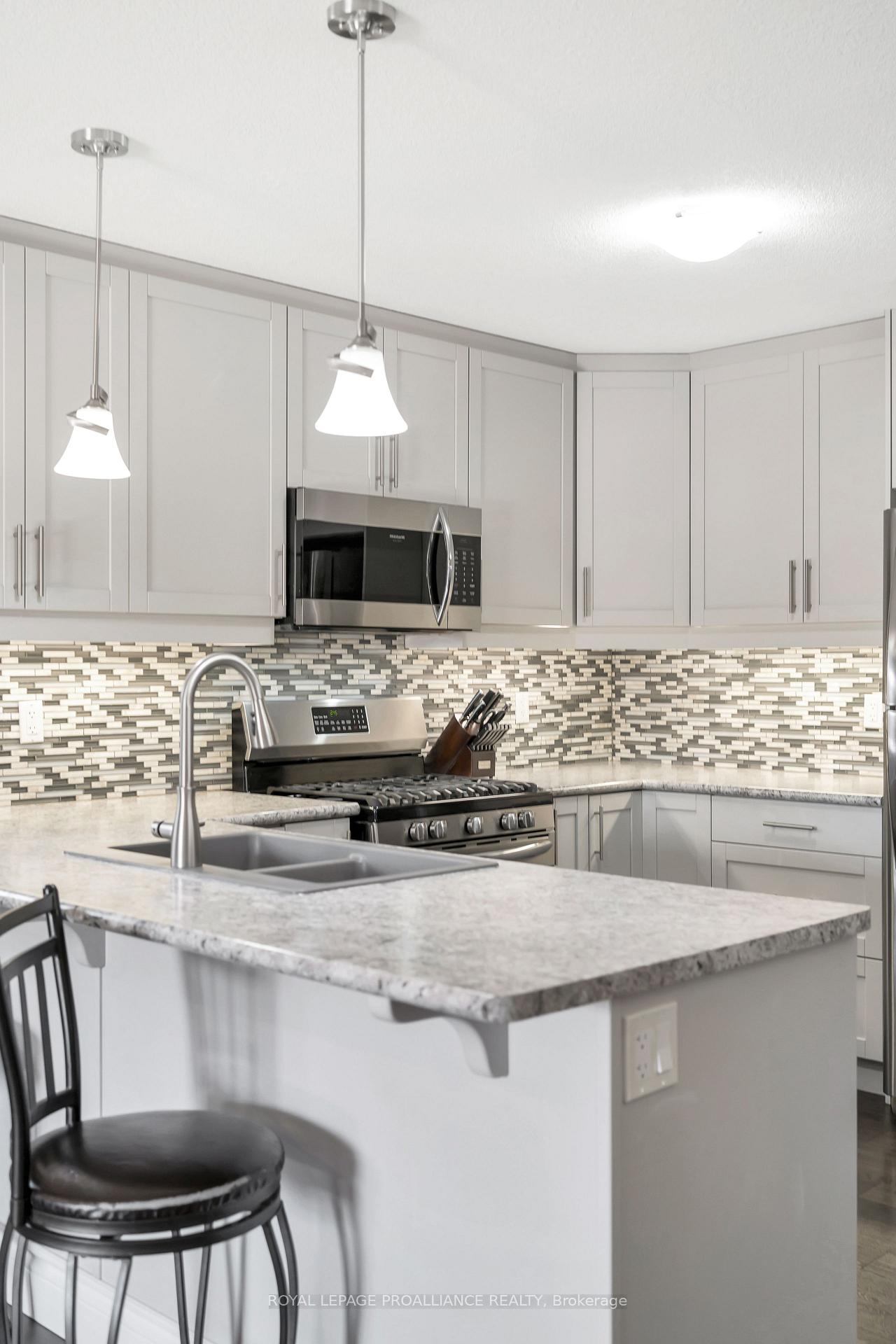 Photo 9 of 62 Lambert Drive, Belleville, Belleville Ward — HOMEH