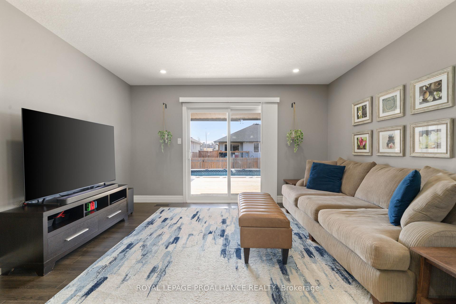 Photo 14 of 62 Lambert Drive, Belleville, Belleville Ward — HOMEH