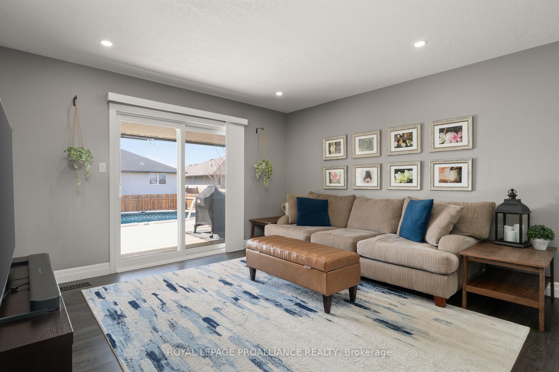 Photo 15 of 62 Lambert Drive, Belleville, Belleville Ward — HOMEH