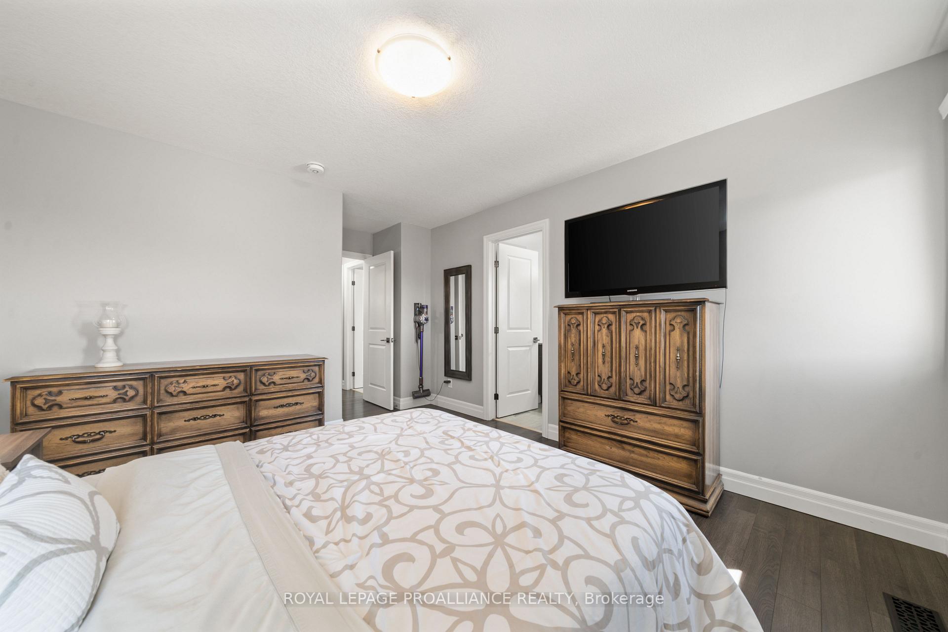 Photo 22 of 62 Lambert Drive, Belleville, Belleville Ward — HOMEH