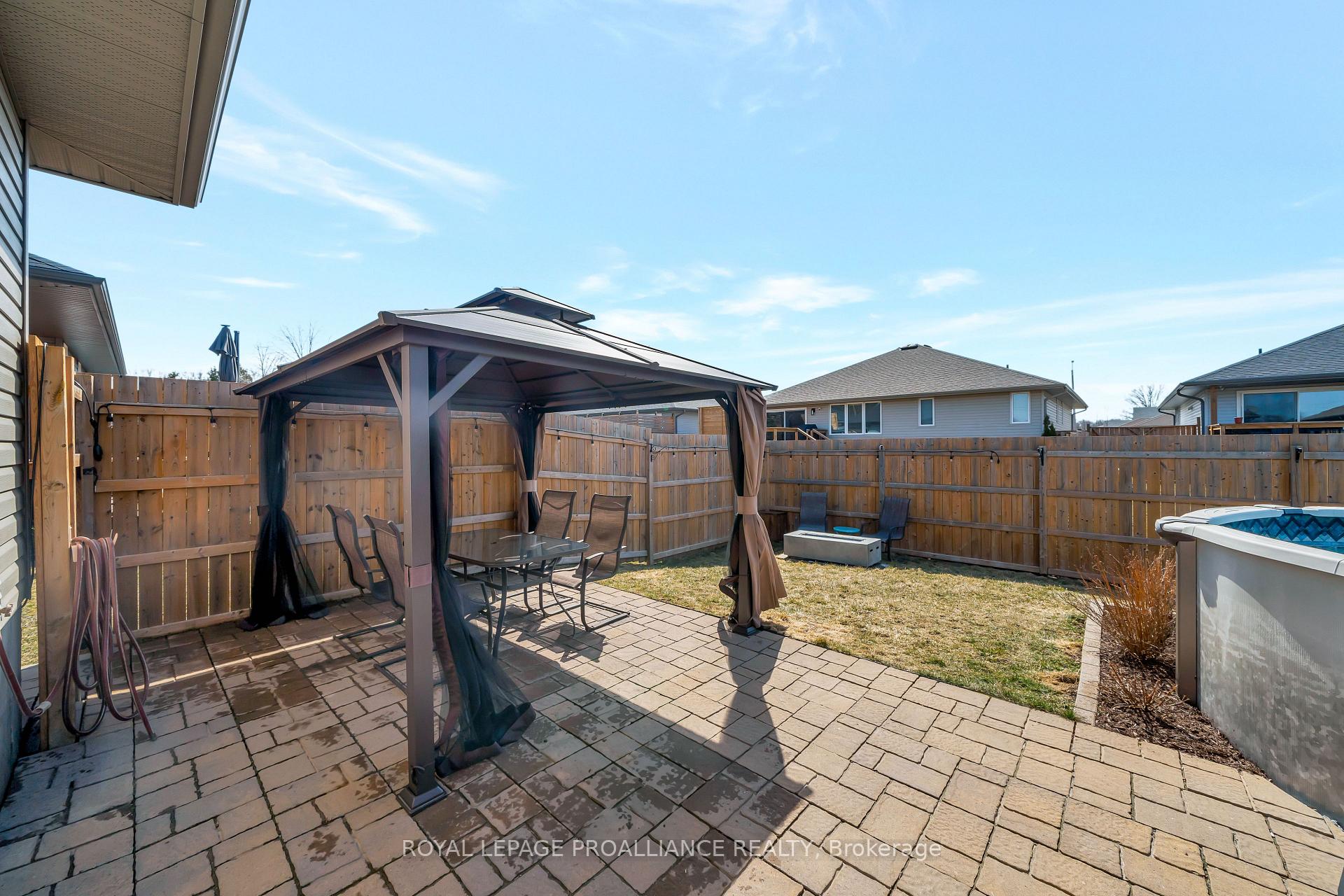 Photo 43 of 62 Lambert Drive, Belleville, Belleville Ward — HOMEH