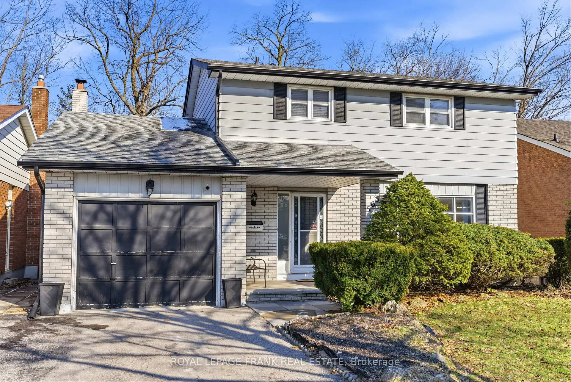 Photo 1 of 565 Charrington Avenue, Oshawa, Centennial — HOMEH