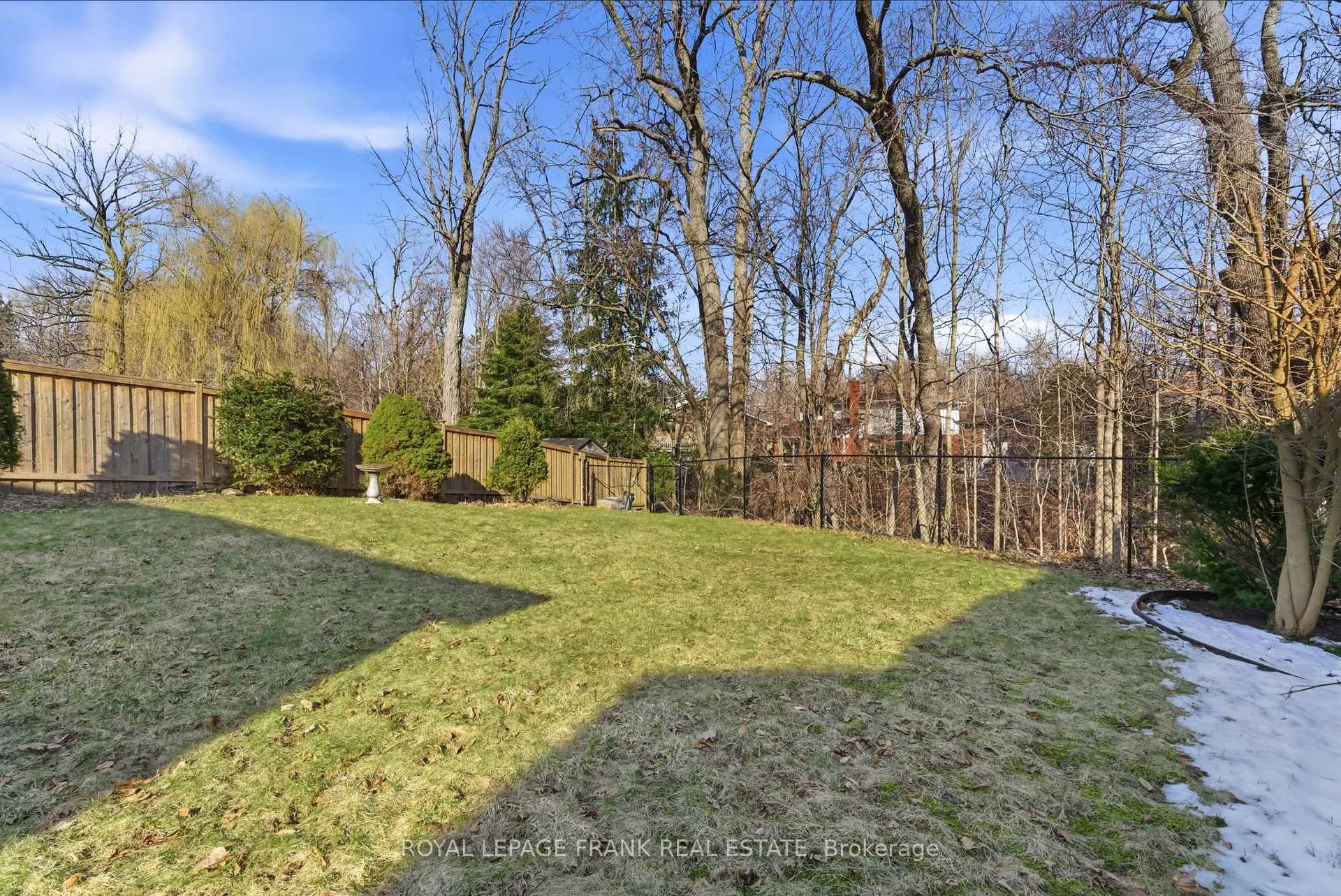 Photo 7 of 565 Charrington Avenue, Oshawa, Centennial — HOMEH
