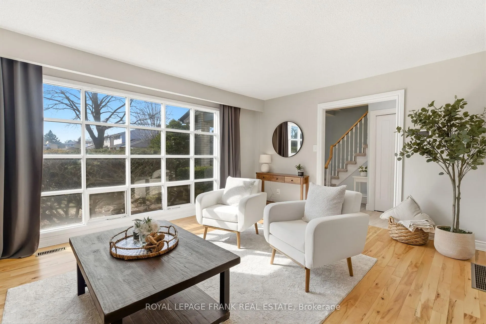 Photo 10 of 565 Charrington Avenue, Oshawa, Centennial — HOMEH
