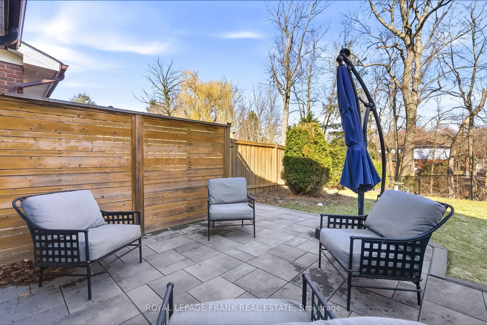 Photo 25 of 565 Charrington Avenue, Oshawa, Centennial — HOMEH