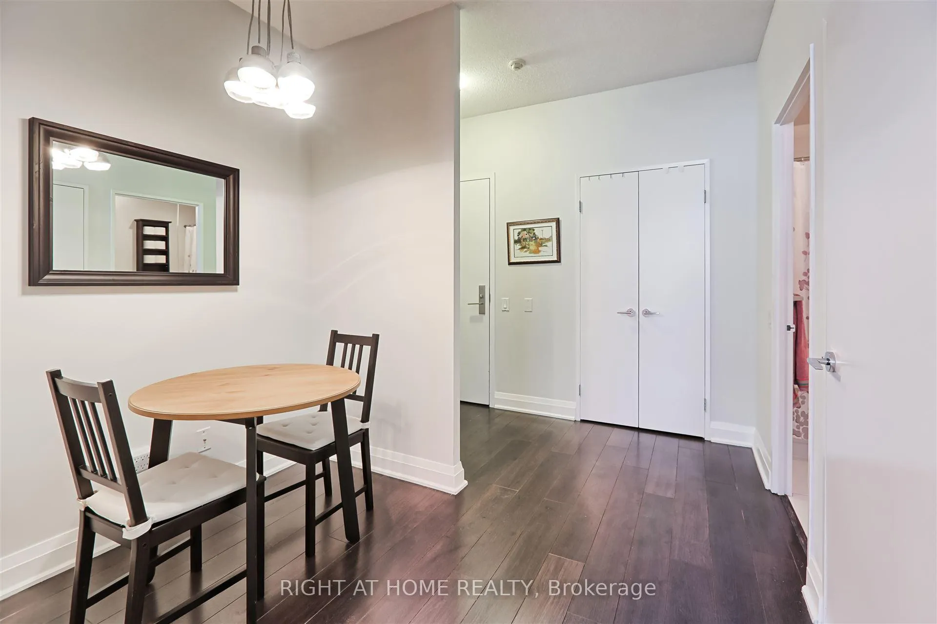 Photo 8 of Unit 908, 83 Redpath Avenue, Toronto, Mount Pleasant West — HOMEH