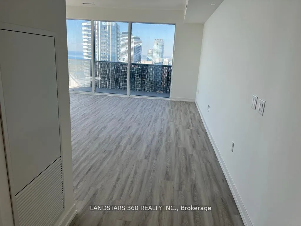 Photo 10 of Unit 6711, 55 Cooper Street, Toronto, Waterfront Communities — HOMEH
