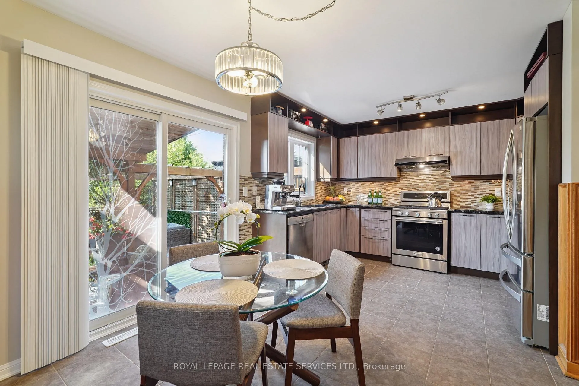 Photo 12 of 641 Symons Cross, Milton, Coates — HOMEH