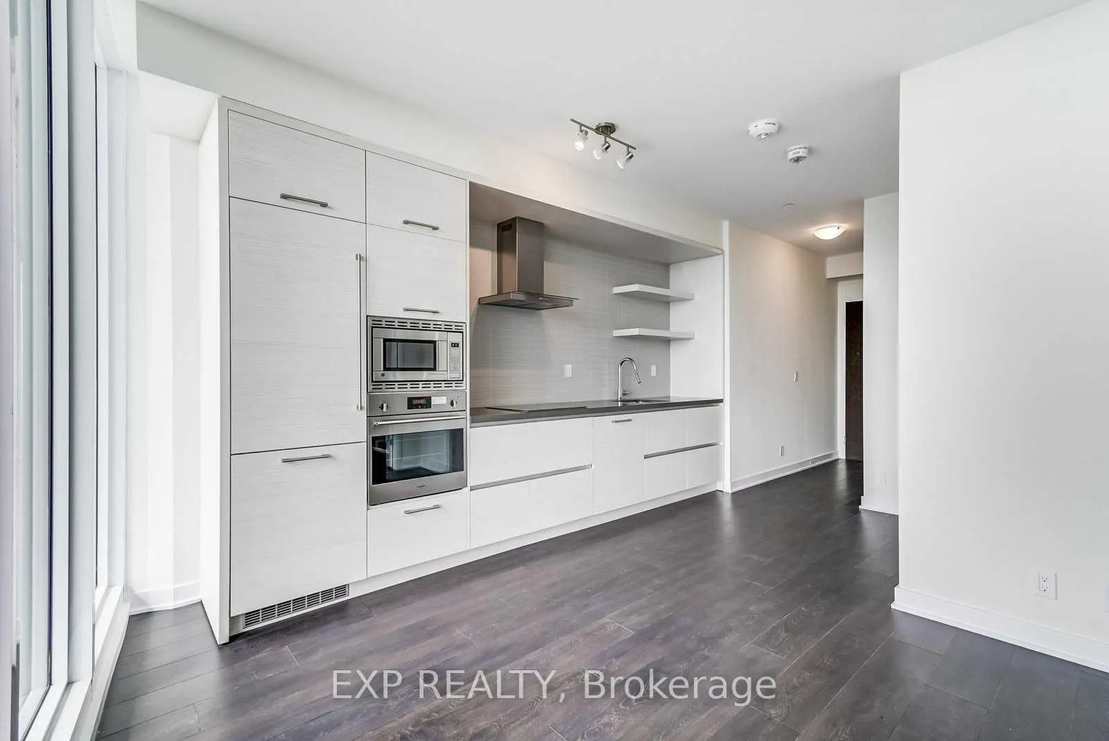 Photo 8 of Unit 1306, 2221 yonge Street, Toronto, Mount Pleasant West — HOMEH