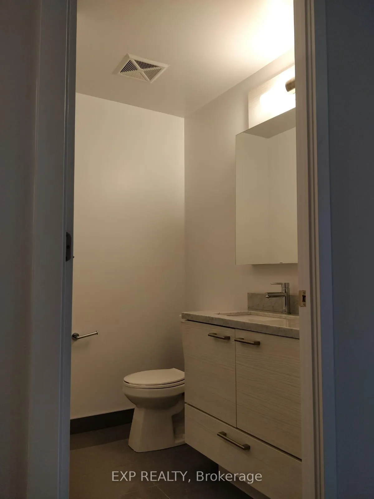 Photo 12 of Unit 1306, 2221 yonge Street, Toronto, Mount Pleasant West — HOMEH