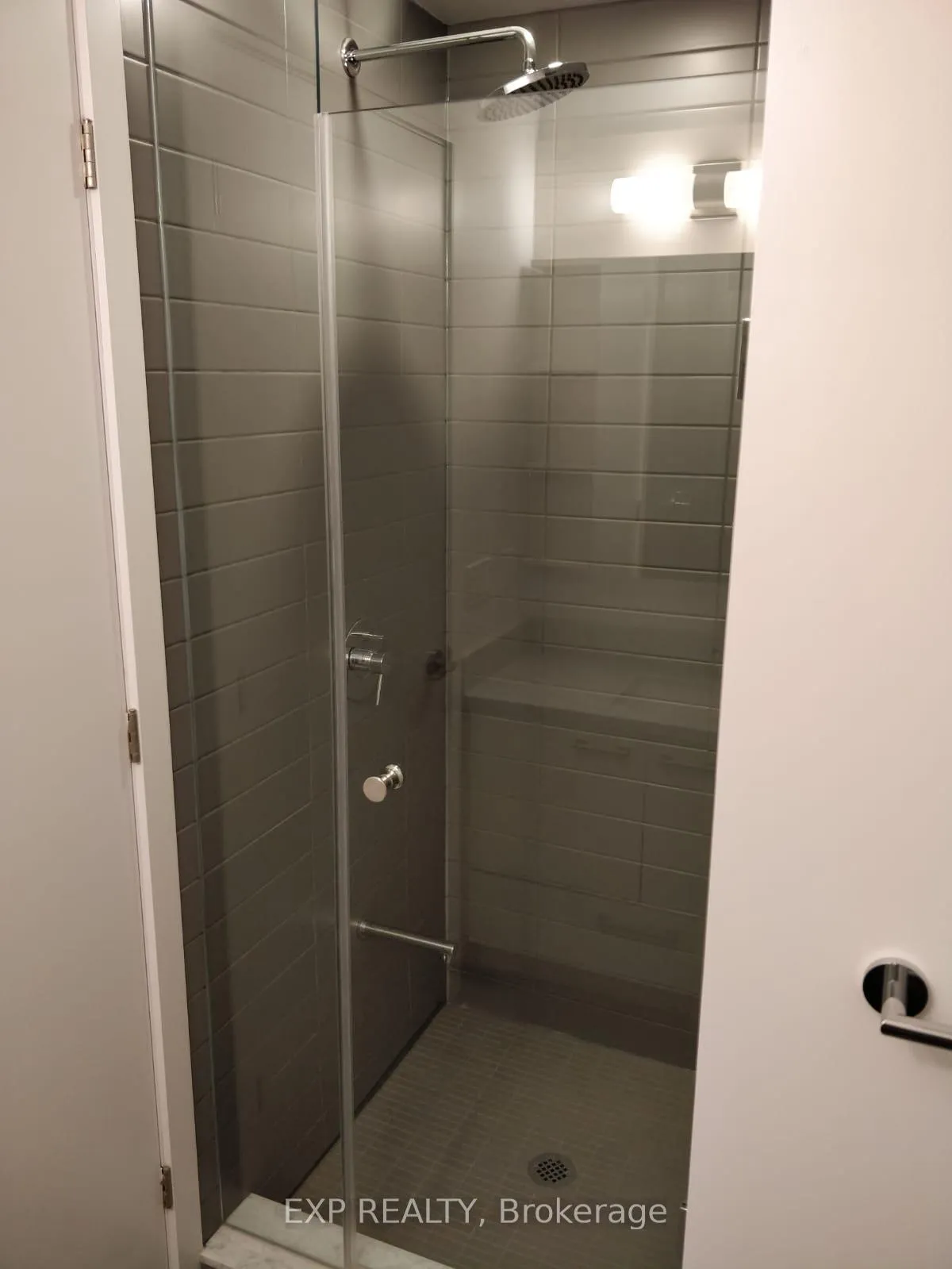 Photo 13 of Unit 1306, 2221 yonge Street, Toronto, Mount Pleasant West — HOMEH