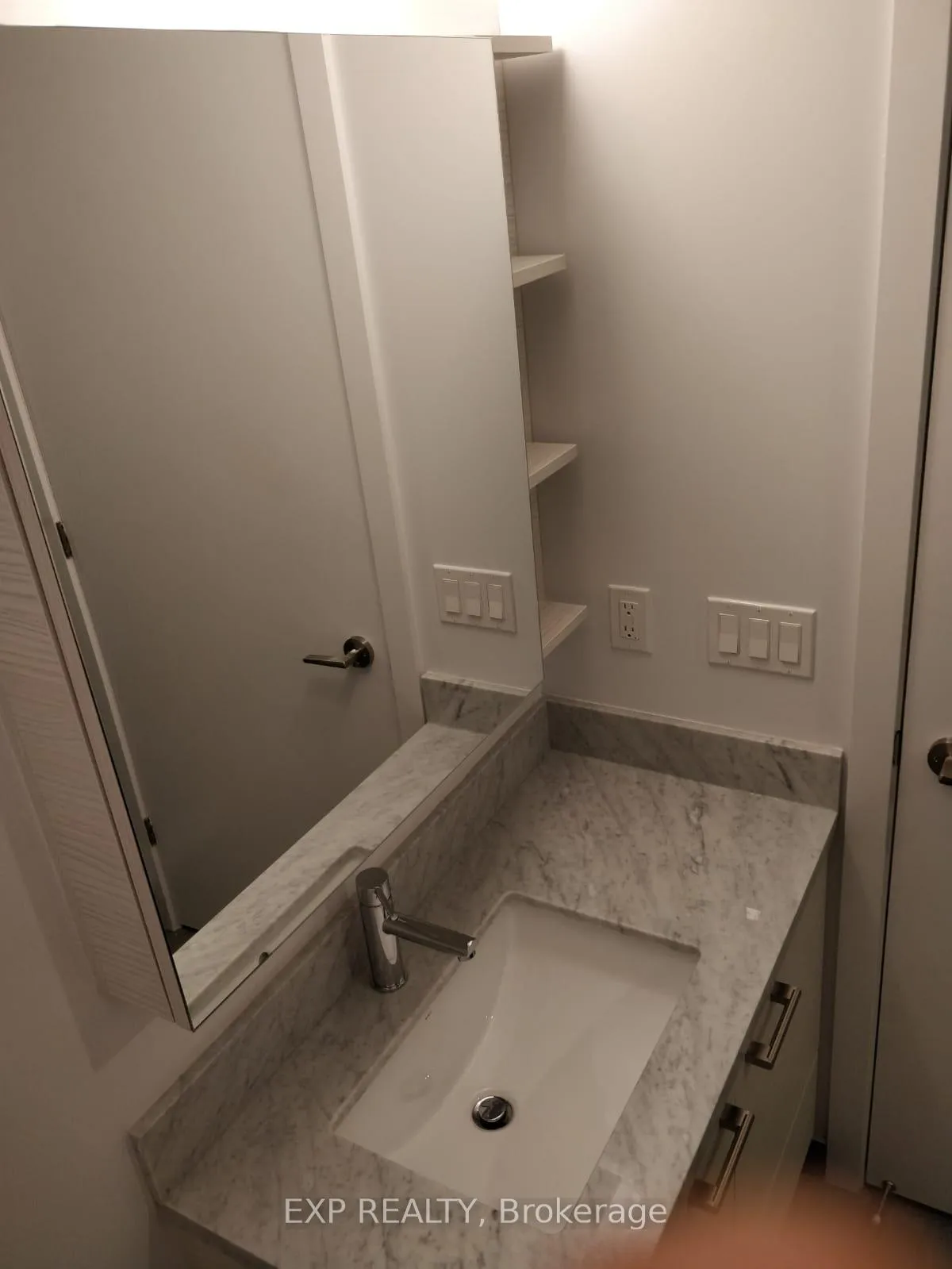 Photo 14 of Unit 1306, 2221 yonge Street, Toronto, Mount Pleasant West — HOMEH