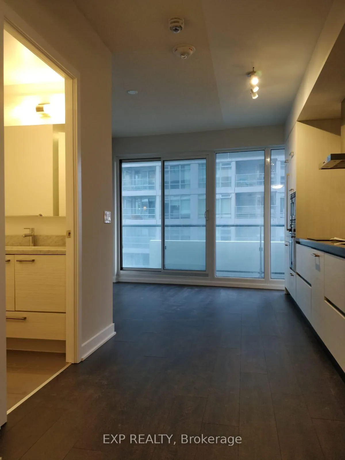 Photo 15 of Unit 1306, 2221 yonge Street, Toronto, Mount Pleasant West — HOMEH