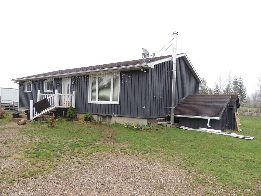 Photo 2 of 804586 Grey Road 40, Chatsworth — HOMEH