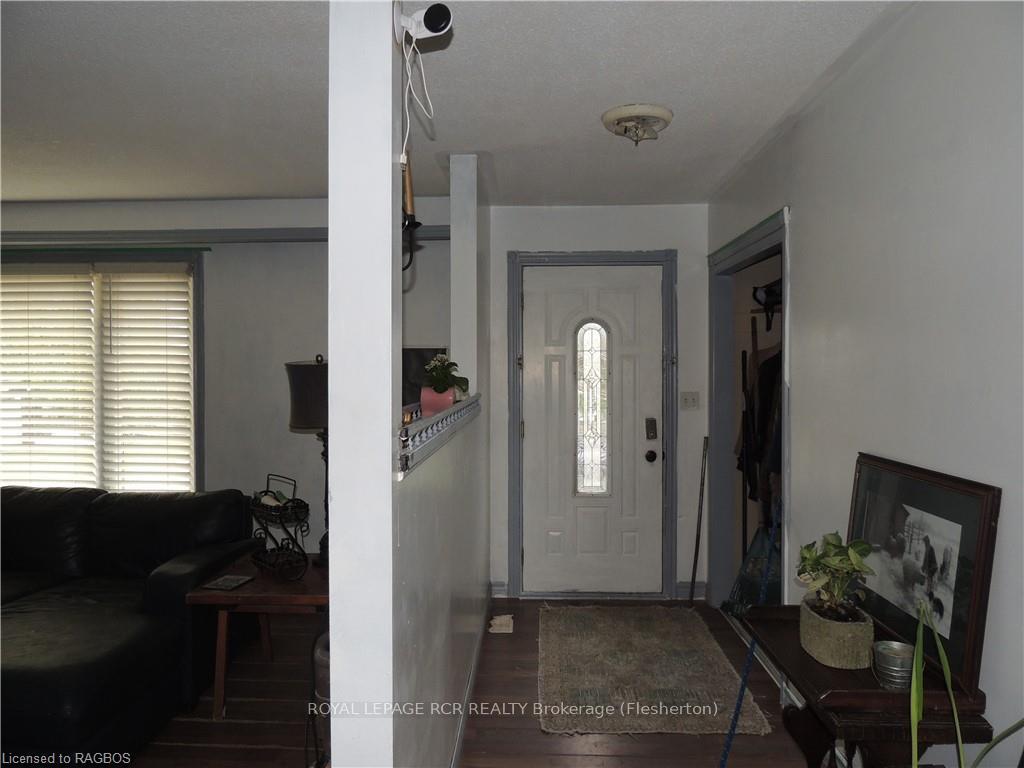 Photo 4 of 804586 Grey Road 40, Chatsworth — HOMEH